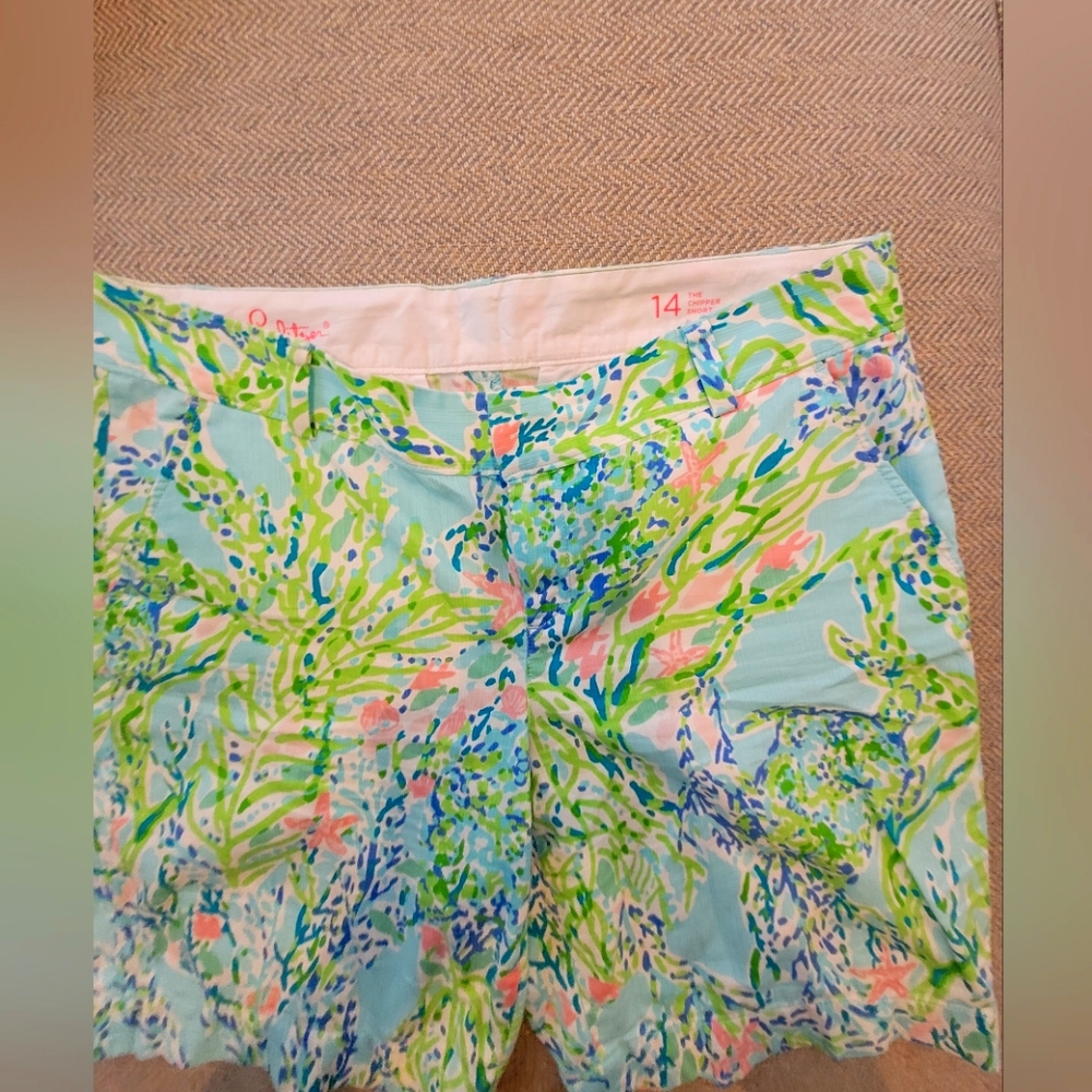 Lilly Pulitzer Chipper long shorts in Blue Ocean StarfishShells sz 14